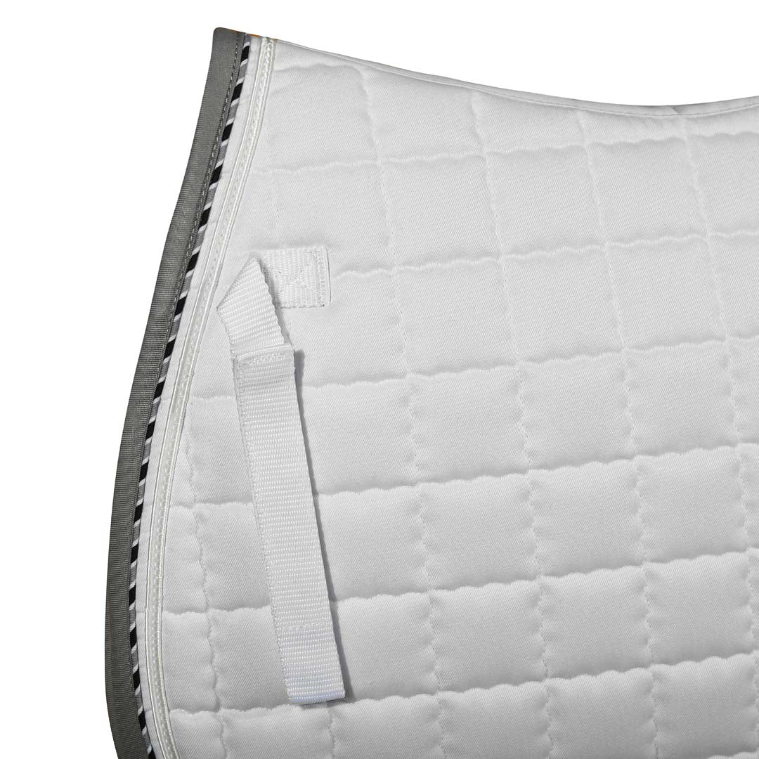white saddle pad