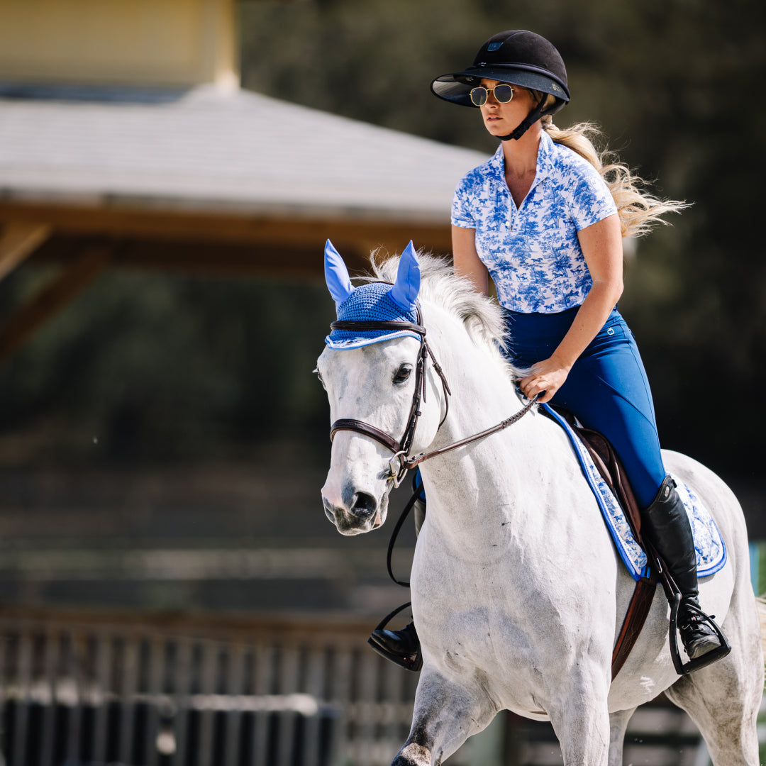 blue and white pattern short sleeve riding shirt