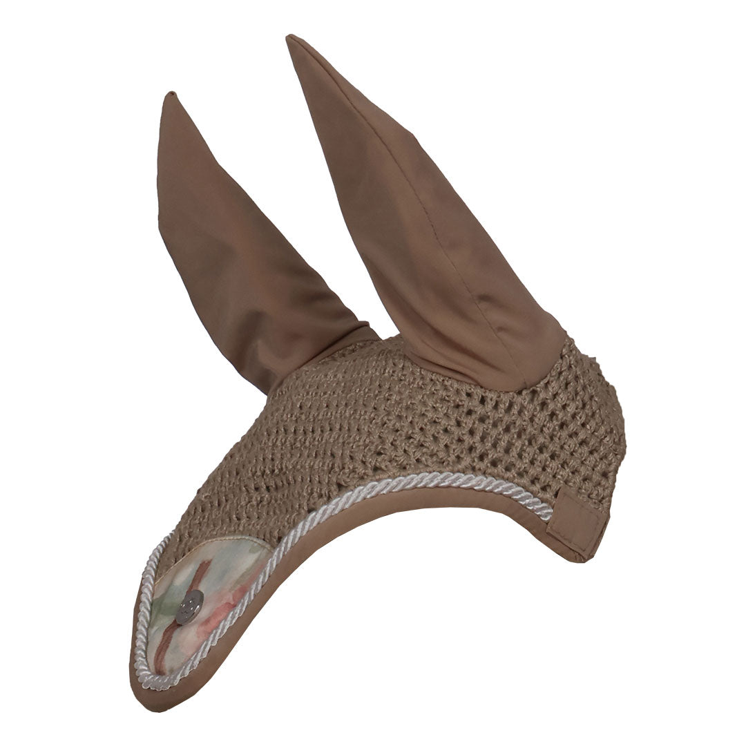 brown horse bonnet