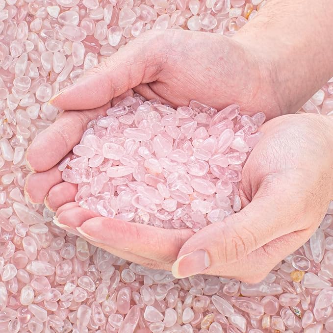 0.88 Lb Rose Quartz Crushed Stones Crystal Chips Bulk, Natural Gemstones Healing Reiki Crystals Mini Quartz Pebbles Irregular Shaped Decorative Vase Fillers Aquarium Gravel Rocks
