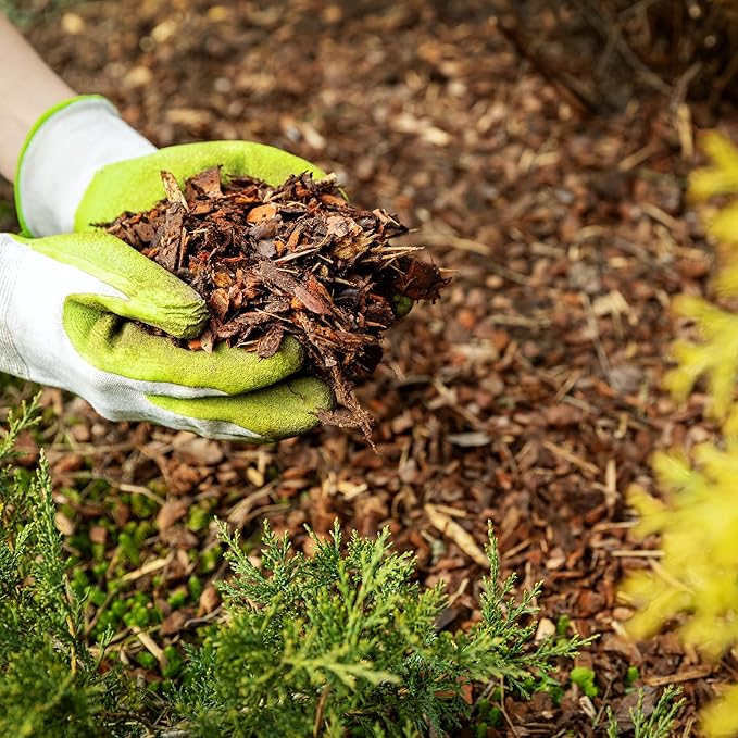 Premium Brown Wood Mulch for Landscaping, Gardens, Lawns, Potting Media, and Potted Plants (1 CF - 28 L - 30 QTS)